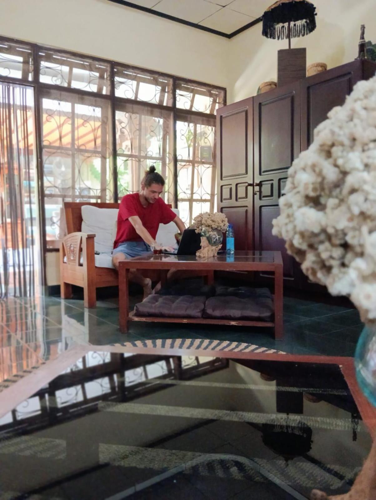 Coliving Bali Sweet Home Kost Lengkap Di Tabanan Kota Экстерьер фото
