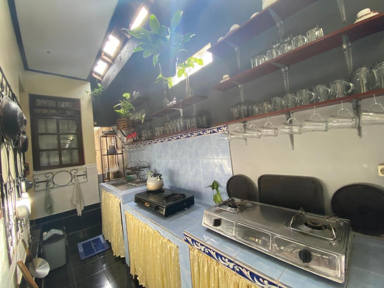 Coliving Bali Sweet Home Kost Lengkap Di Tabanan Kota Экстерьер фото